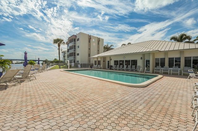 650 Snug Harbor Drive G401, Boynton Beach, FL 33435