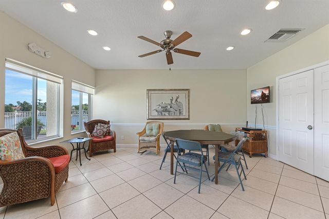 650 Snug Harbor Drive G401, Boynton Beach, FL 33435