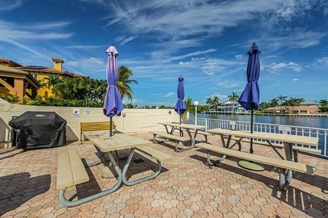 650 Snug Harbor Drive G401, Boynton Beach, FL 33435