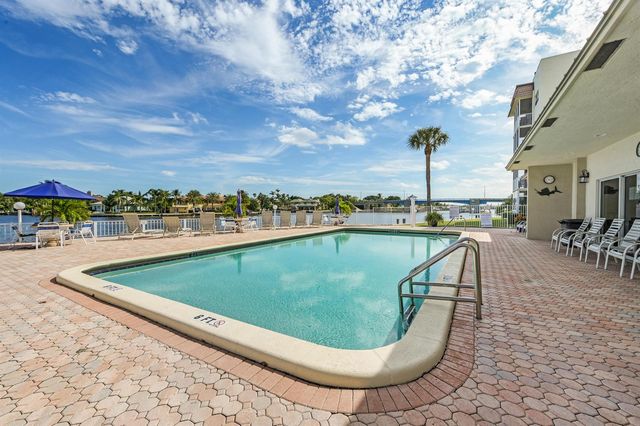 650 Snug Harbor Drive G401, Boynton Beach, FL 33435