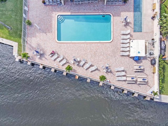 650 Snug Harbor Drive G401, Boynton Beach, FL 33435