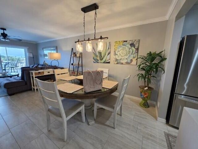 650 Snug Harbor Drive G401, Boynton Beach, FL 33435