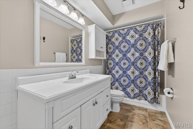 927 Baintree Lane, Ballwin, MO 63011