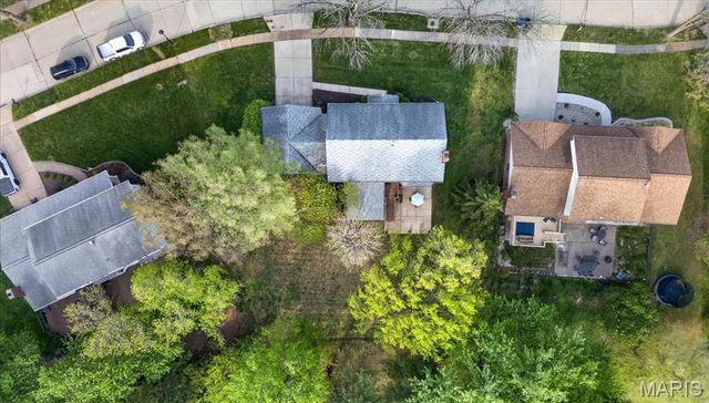 927 Baintree Lane, Ballwin, MO 63011