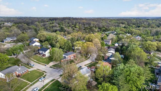 927 Baintree Lane, Ballwin, MO 63011