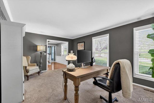 927 Baintree Lane, Ballwin, MO 63011