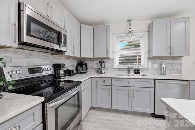 131 Midwood Lane, Belmont, NC 28012