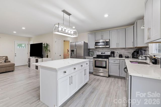 131 Midwood Lane, Belmont, NC 28012