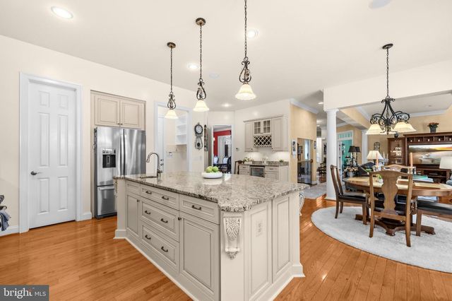 6189 ADELINE CT, Mclean, VA 22101