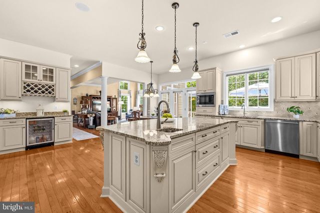 6189 ADELINE CT, Mclean, VA 22101