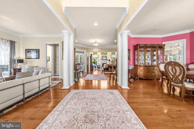 6189 ADELINE CT, Mclean, VA 22101