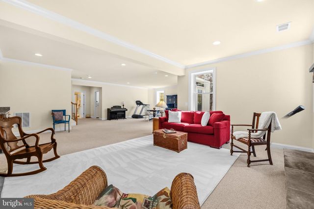 6189 ADELINE CT, Mclean, VA 22101
