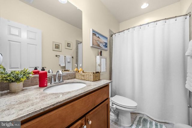 6189 ADELINE CT, Mclean, VA 22101