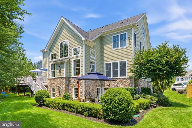 6189 ADELINE CT, Mclean, VA 22101