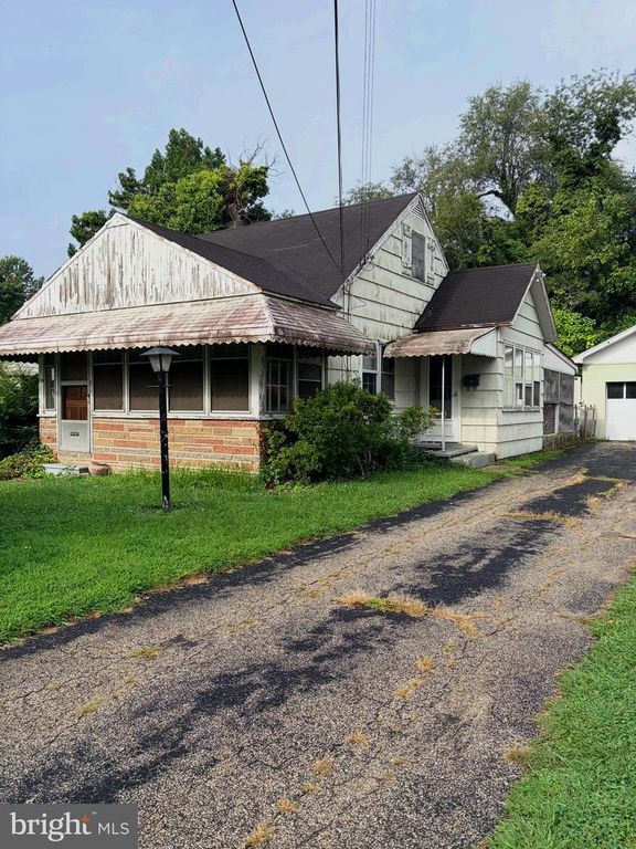 718 YALE TER, VINELAND, NJ 08360 — exterior