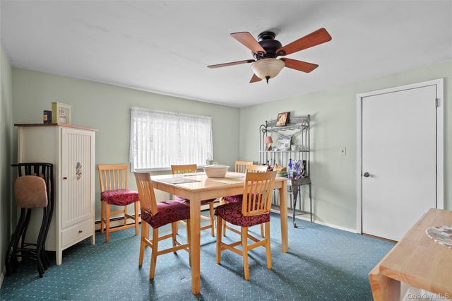 830 N Broome Avenue, Lindenhurst, NY 11757