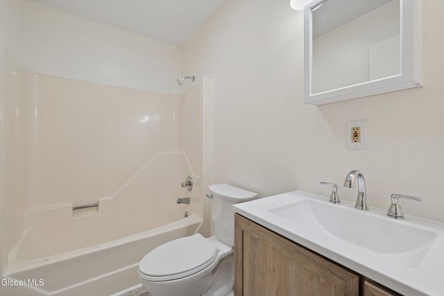 21-23 Maple Avenue, Hudson Falls, NY 12839