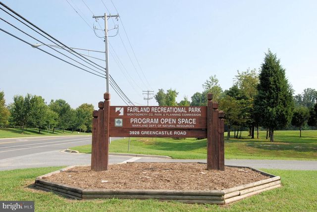 2839 SHEPPERTON TER, Silver Spring, MD 20904