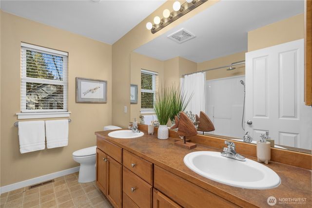 11727 165th Place NE, Redmond, WA 98052