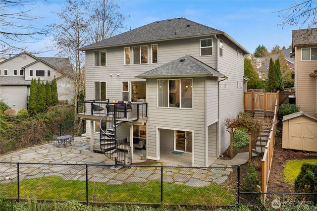 11727 165th Place NE, Redmond, WA 98052