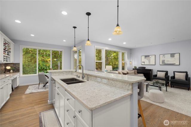 11727 165th Place NE, Redmond, WA 98052