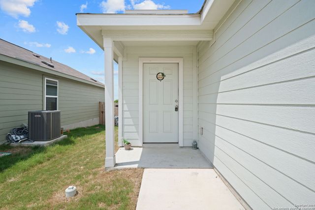 12942 Deep Eddy, St Hedwig, TX 78152