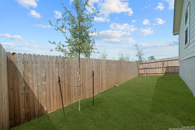 12942 Deep Eddy, St Hedwig, TX 78152