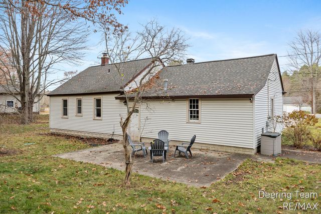 5549 Airline Road, Fruitport, MI 49415