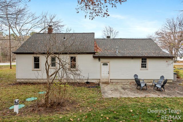 5549 Airline Road, Fruitport, MI 49415