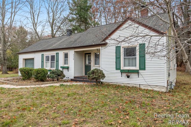 5549 Airline Road, Fruitport, MI 49415