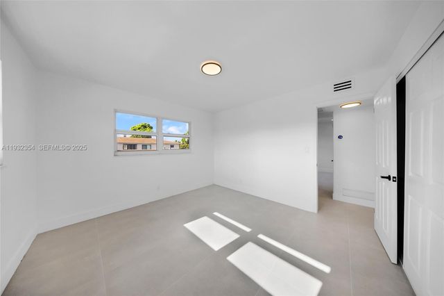 5195 NE 18th Ave 1, Fort Lauderdale, FL 33334