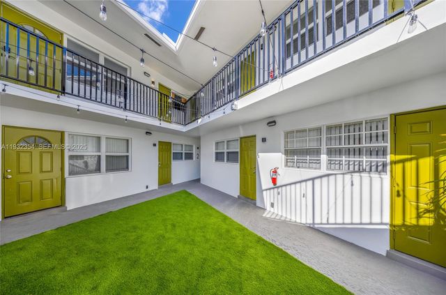 5195 NE 18th Ave 1, Fort Lauderdale, FL 33334