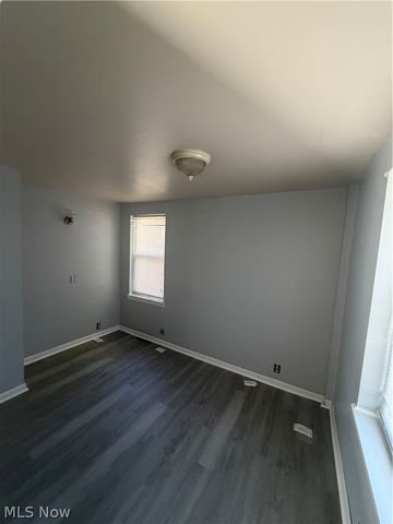 15 E 2nd Street, Niles, OH 44446
