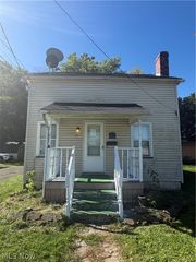 15 E 2nd Street, Niles, OH 44446