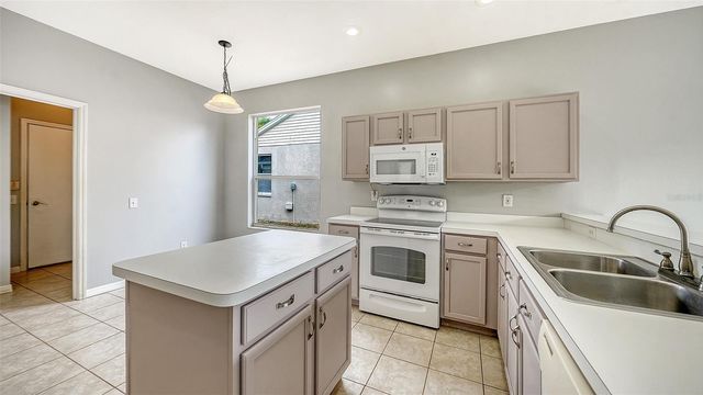 5513 47TH COURT E, Bradenton, FL 34203