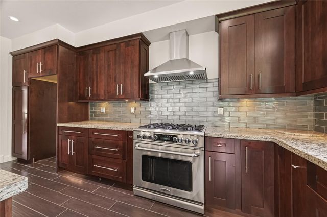 6131 Hampton Way Court, Spring, TX 77389