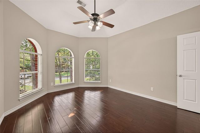 6131 Hampton Way Court, Spring, TX 77389