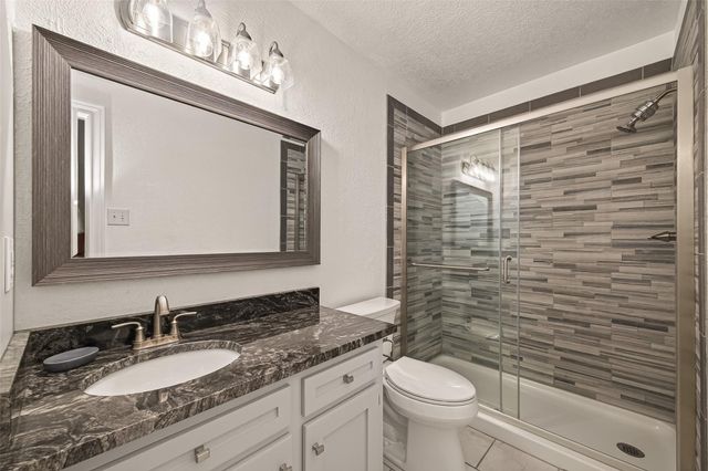 6131 Hampton Way Court, Spring, TX 77389
