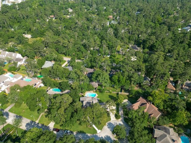 6131 Hampton Way Court, Spring, TX 77389