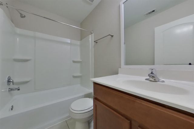 944 American Monarch Drive, La Marque, TX 77568
