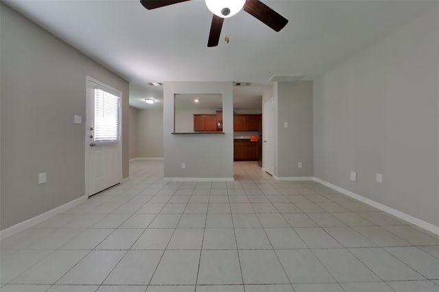944 American Monarch Drive, La Marque, TX 77568
