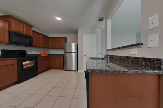 944 American Monarch Drive, La Marque, TX 77568