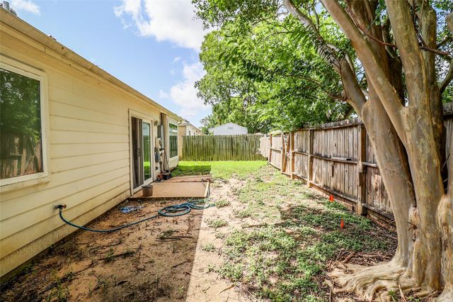 4110 Summit Valley Drive, Houston, TX 77082