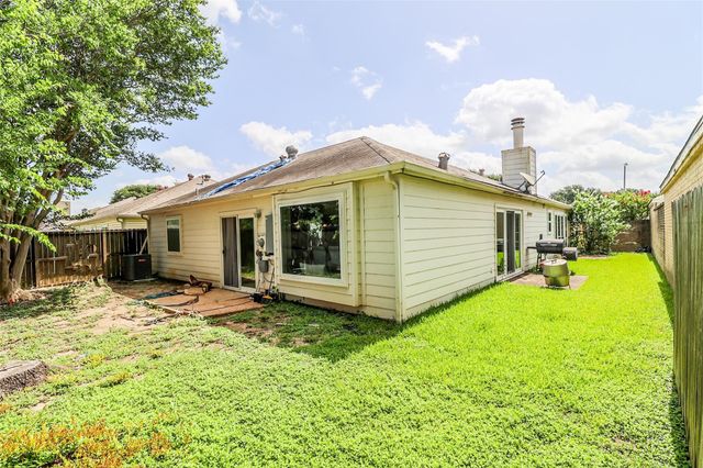 4110 Summit Valley Drive, Houston, TX 77082