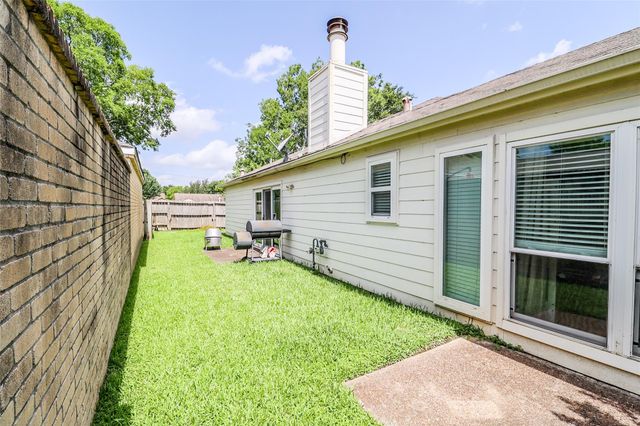 4110 Summit Valley Drive, Houston, TX 77082