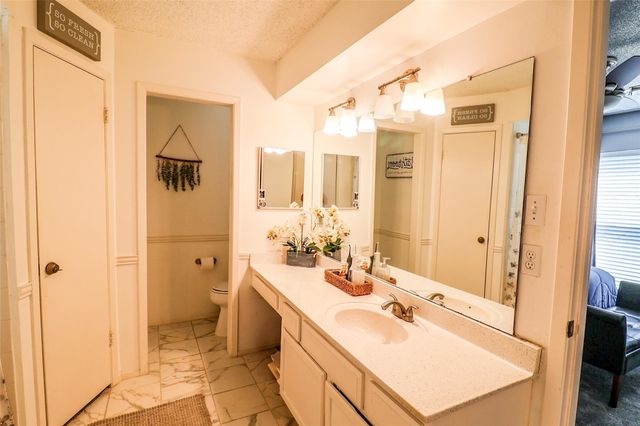 4110 Summit Valley Drive, Houston, TX 77082