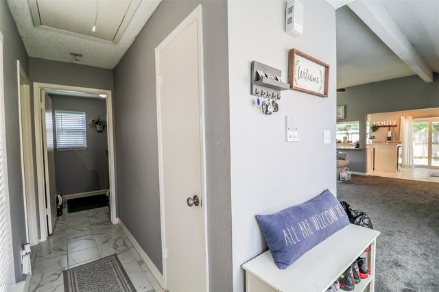 4110 Summit Valley Drive, Houston, TX 77082