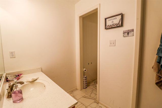 4110 Summit Valley Drive, Houston, TX 77082