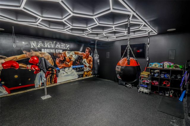 4110 Summit Valley Drive, Houston, TX 77082