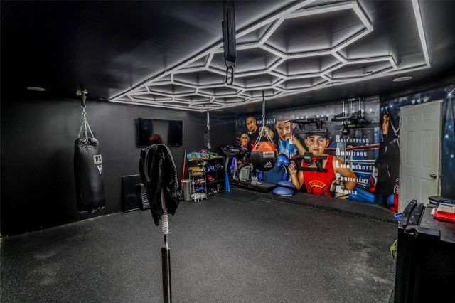 4110 Summit Valley Drive, Houston, TX 77082